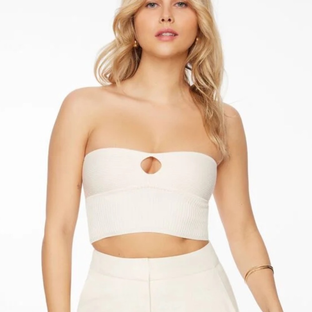 DYNAMITE Knot Crop Top
